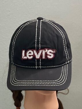 Levi’s Hat.